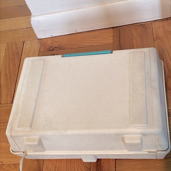 Disney Productions Mickey Mouse Record Player By General Electric Working Motor - Picture 12 of 14